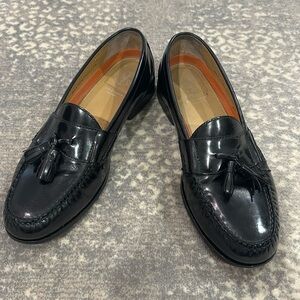 COLE HAAN MENS TOSSEL LOAFERS IN BLACK SIZE 10.5